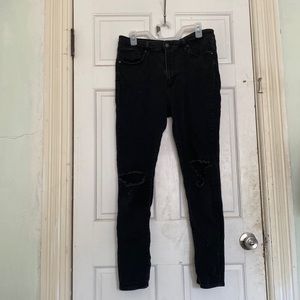 Black Distressed 721 Levi’s - 33